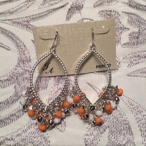🆕 Orange/silver/white dangle earrings NWT
